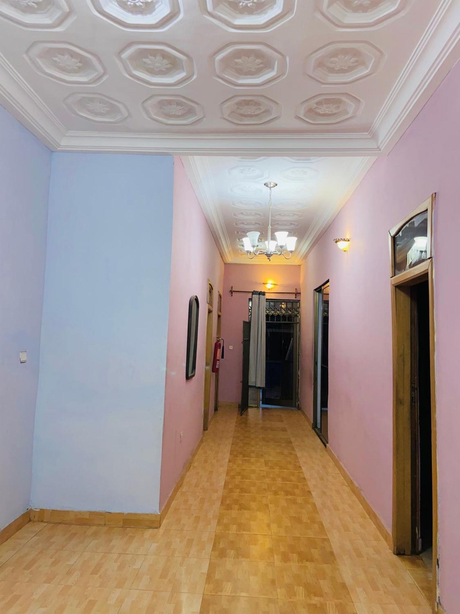 Hotel Heavens Gate à Accra Extérieur photo